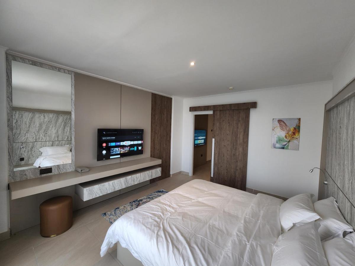 Imperial Suites Hotel Manama Exteriör bild