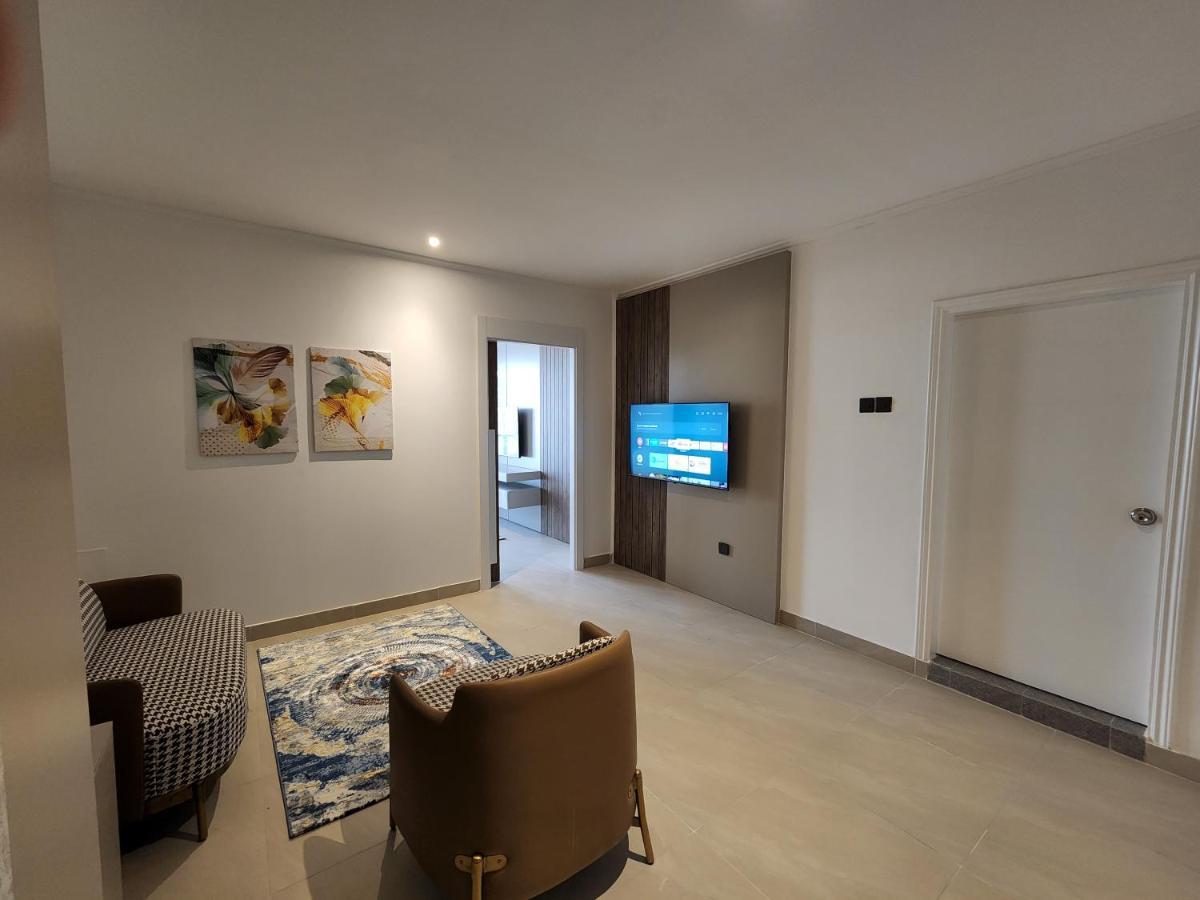 Imperial Suites Hotel Manama Exteriör bild