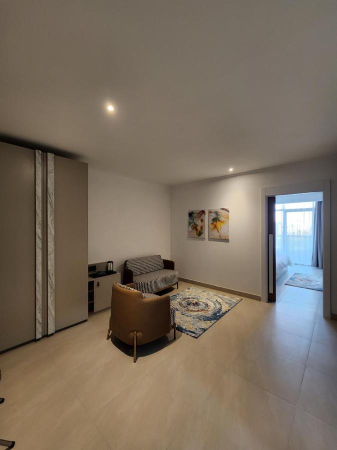 Imperial Suites Hotel Manama Exteriör bild