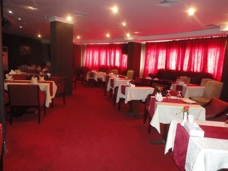 Imperial Suites Hotel Manama Exteriör bild